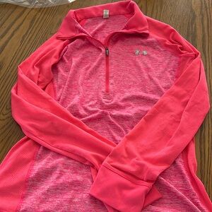 Under Armour Top/3